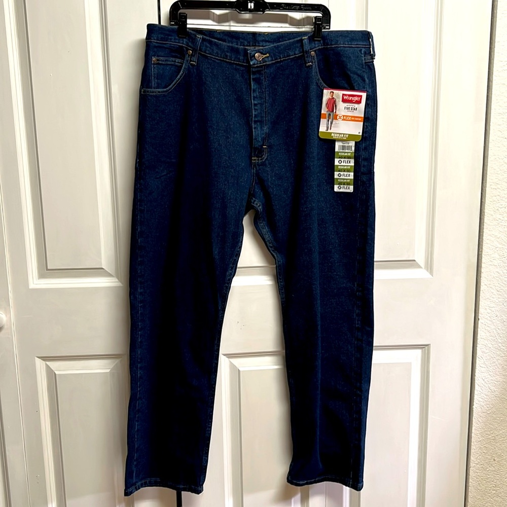Wrangler Flex 5 Pocket Regular Fit Jeans Size 40 x 30 NWT